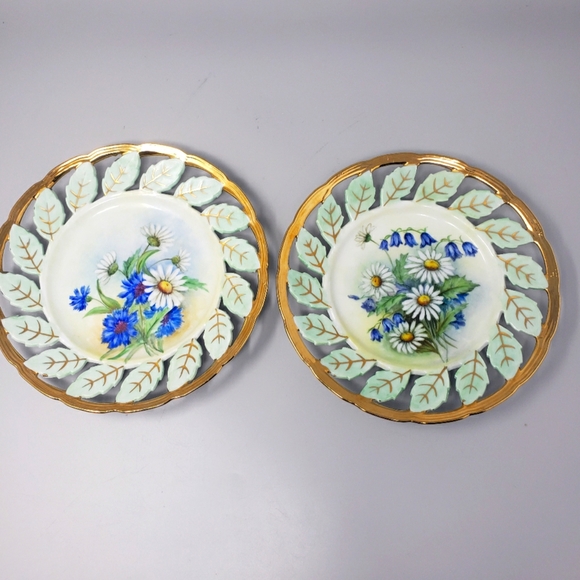 Vintage Set Of 2 Reticulated Plates - Picture 1 of 13